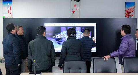 液晶拼接报价.jpg