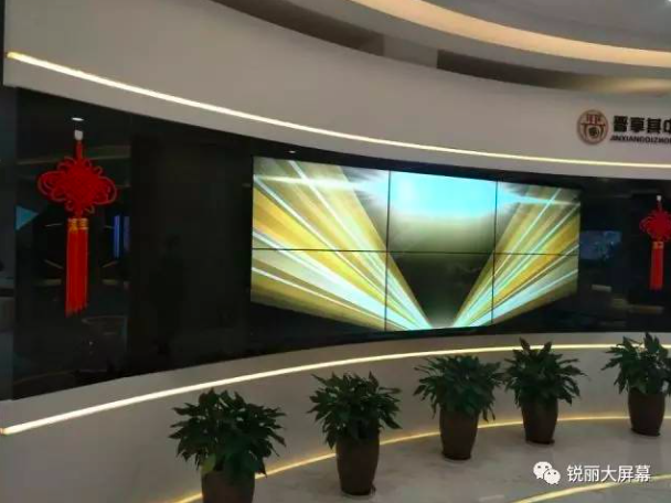 展览展示拼接显示.png