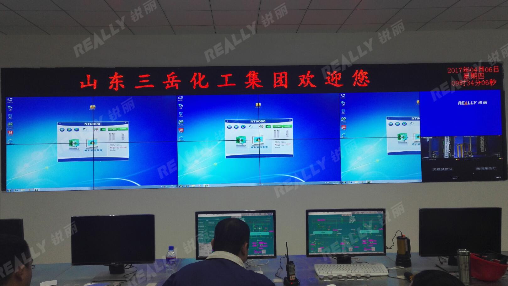 安防监控拼接屏.jpg